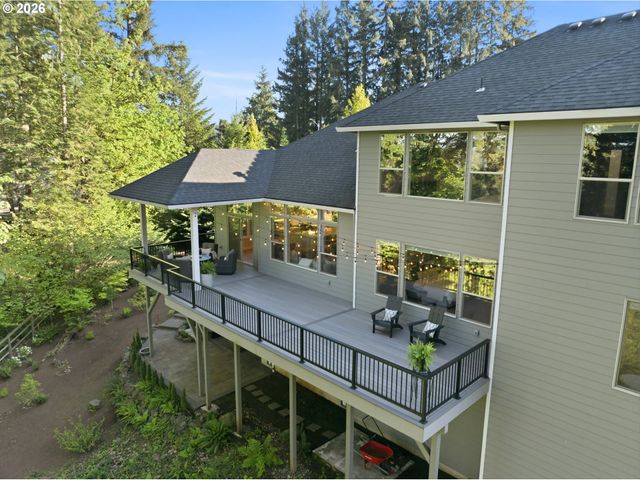 3011 Nw LAKE Rd, Camas, WA 98607
