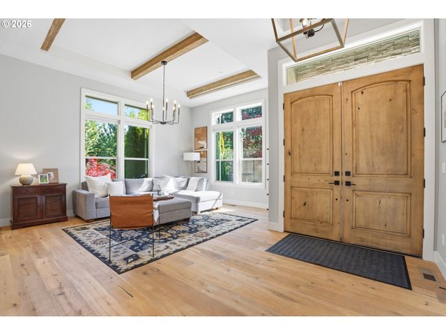 3011 Nw LAKE Rd, Camas, WA 98607