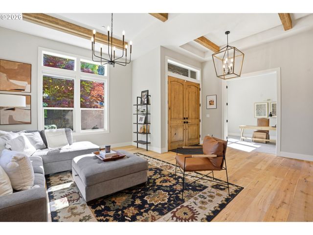 3011 Nw LAKE Rd, Camas, WA 98607