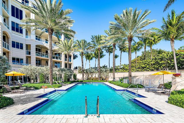 3000 S Ocean Boulevard 402, Palm Beach, FL 33480
