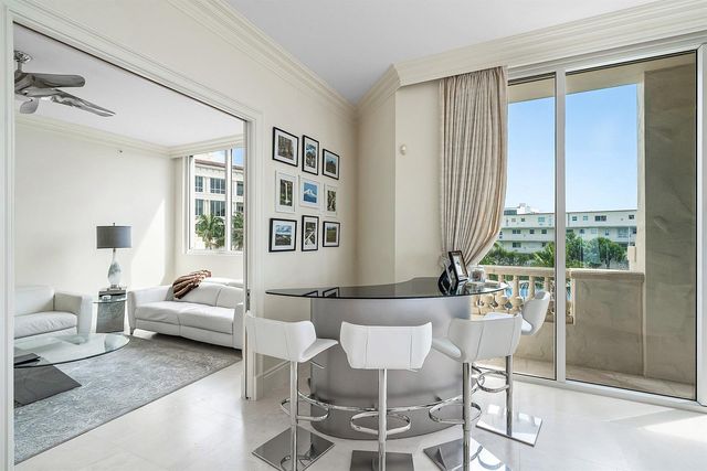 3000 S Ocean Boulevard 402, Palm Beach, FL 33480