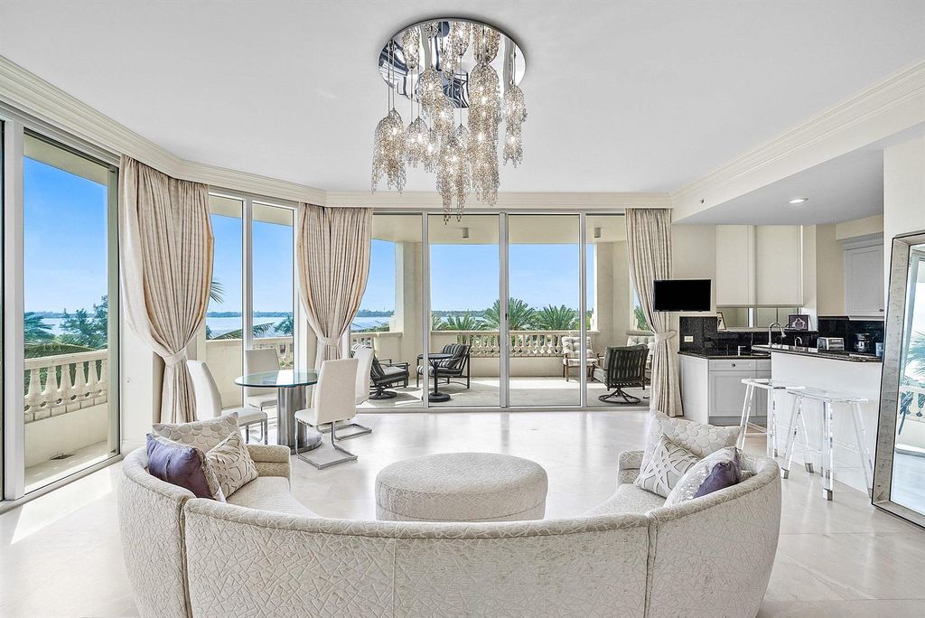 3000 S Ocean Boulevard 402, Palm Beach, FL 33480