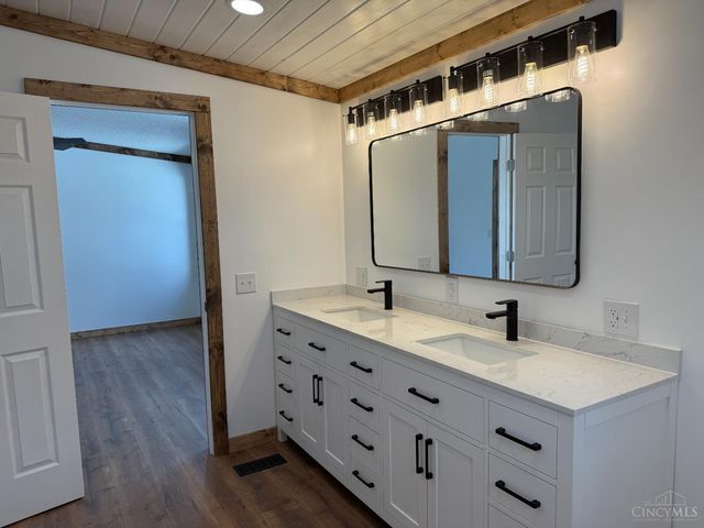 4825 Mount Washington Road, Hillsboro, OH 45133