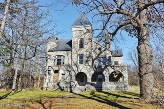 132 W Grand Street, Palatine Bridge, NY 13428