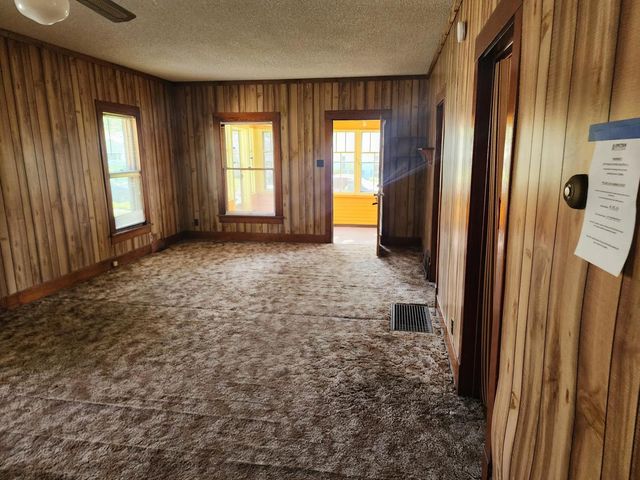 931 S Nelson Avenue, Kankakee, IL 60901