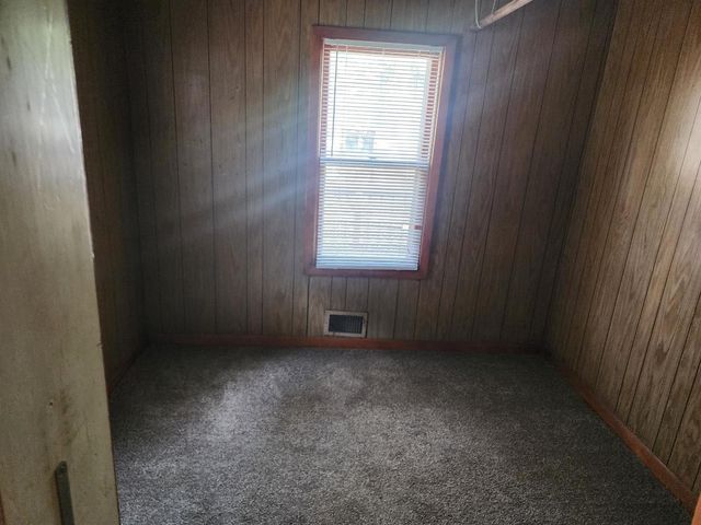 931 S Nelson Avenue, Kankakee, IL 60901