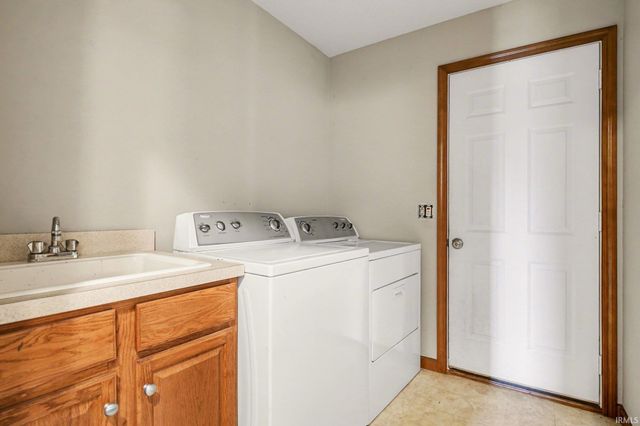 2110 Carina Circle, Goshen, IN 46526