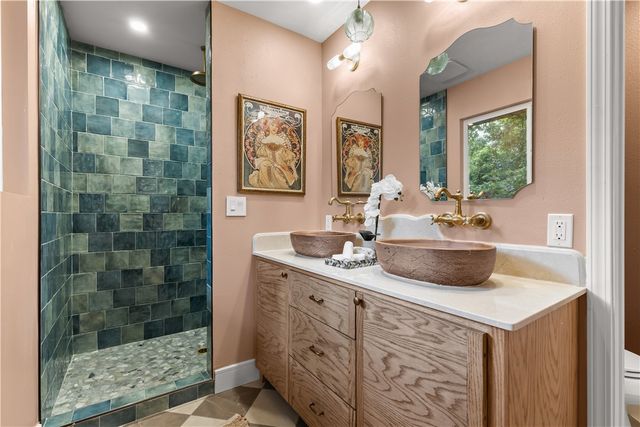 9766 Buckskin Circle, Rogers, AR 72758
