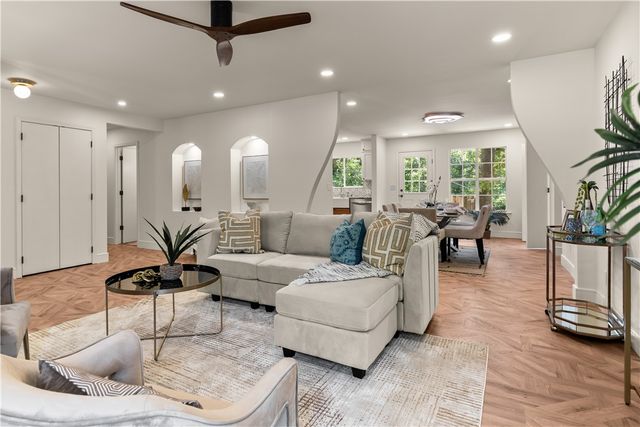 9766 Buckskin Circle, Rogers, AR 72758