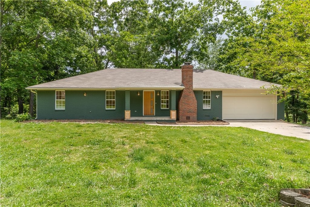 9766 Buckskin Circle, Rogers, AR 72758