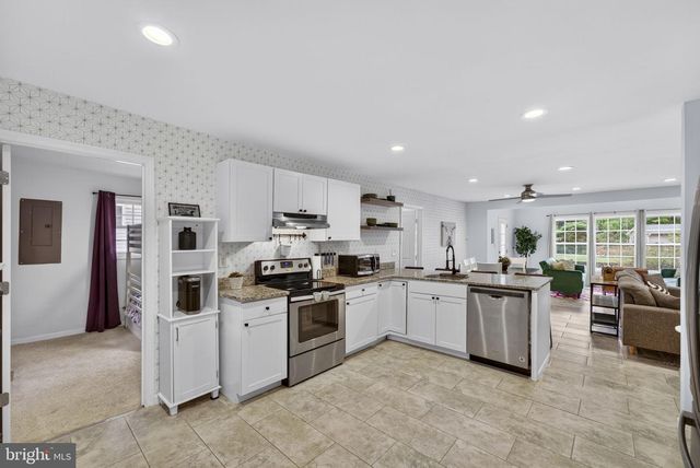 102 CONFEDERATE CIR, Locust Grove, VA 22508