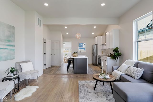 908 Dawson Street, Indianapolis, IN 46203