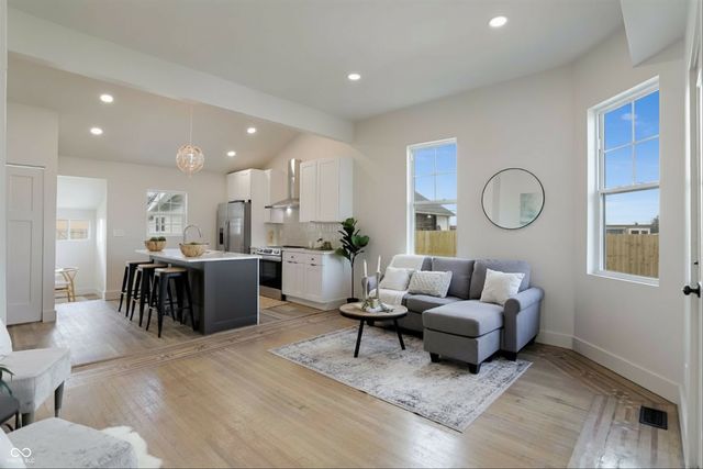 908 Dawson Street, Indianapolis, IN 46203