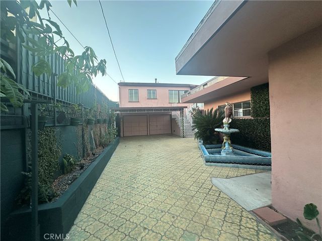3241 Santa Ana, Huntington Park, CA 90255