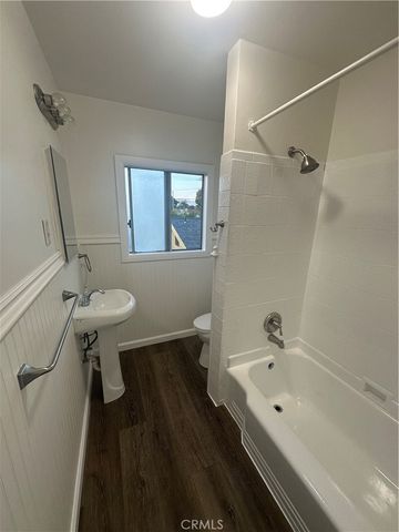 3241 Santa Ana, Huntington Park, CA 90255