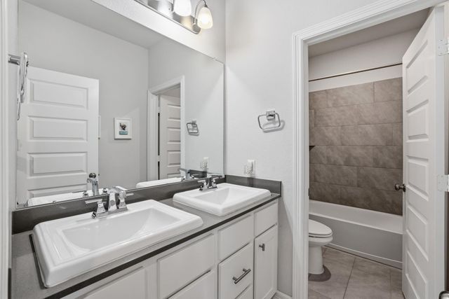 25007 Flint Lake Drive, Tomball, TX 77375