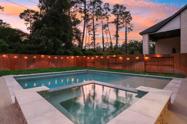25007 Flint Lake Drive, Tomball, TX 77375