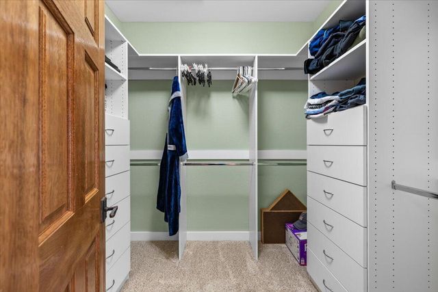 637 Oak Wood, Eagle Point, OR 97524