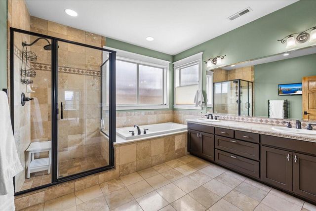 637 Oak Wood, Eagle Point, OR 97524