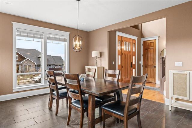 637 Oak Wood, Eagle Point, OR 97524