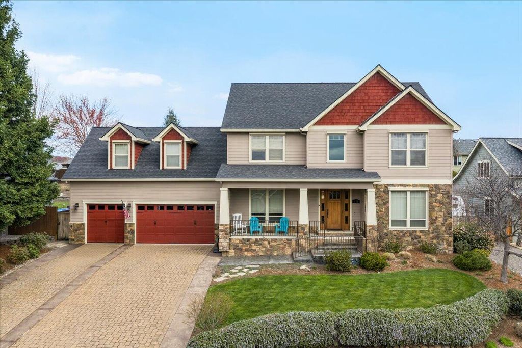 637 Oak Wood, Eagle Point, OR 97524