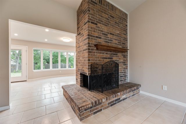 3409 W Sage Court, Bedford, TX 76021