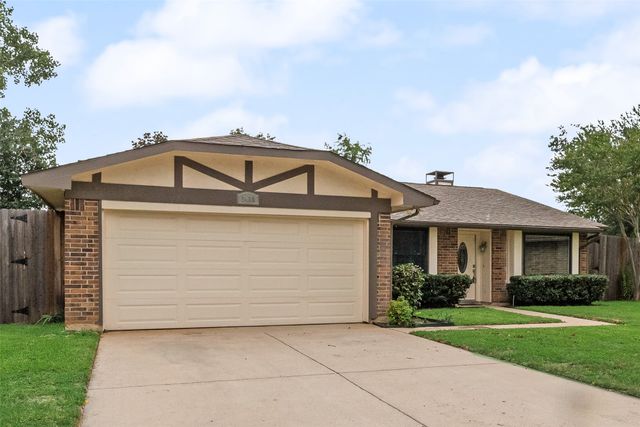 3409 W Sage Court, Bedford, TX 76021
