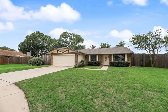 3409 W Sage Court, Bedford, TX 76021