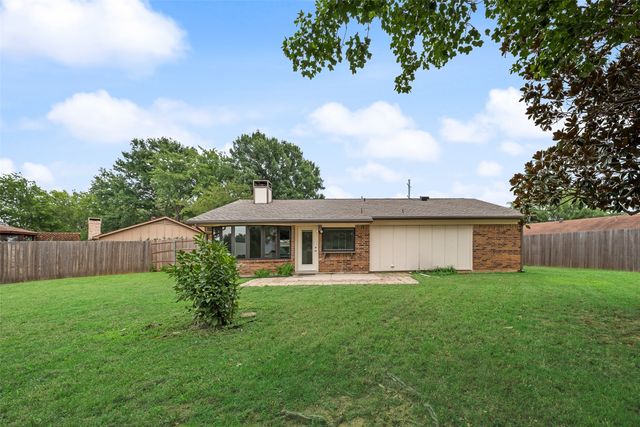 3409 W Sage Court, Bedford, TX 76021
