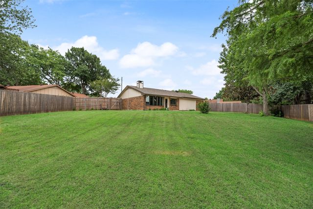 3409 W Sage Court, Bedford, TX 76021