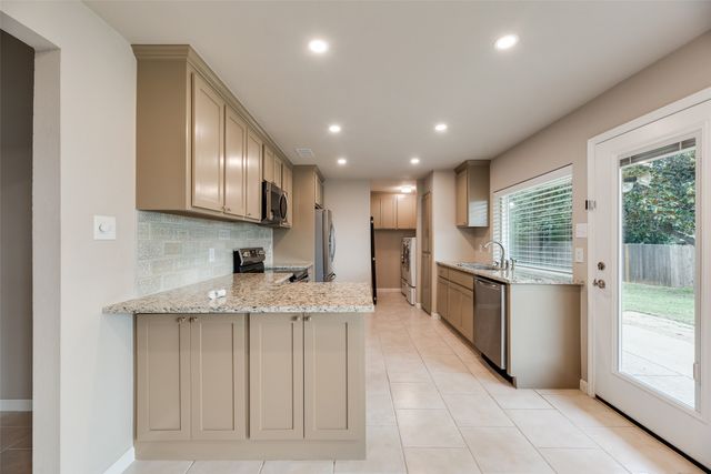 3409 W Sage Court, Bedford, TX 76021