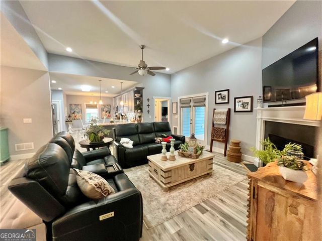 566 Clinton Drive, Temple, GA 30179