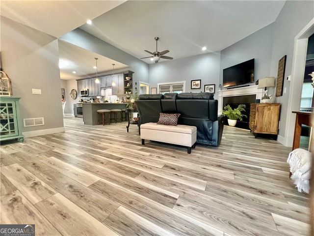 566 Clinton Drive, Temple, GA 30179