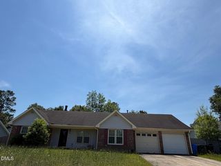 849 Santiato Drive, Fayetteville, NC 28314