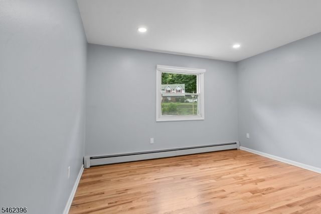 39 William Dr, Rockaway Boro, NJ 07866