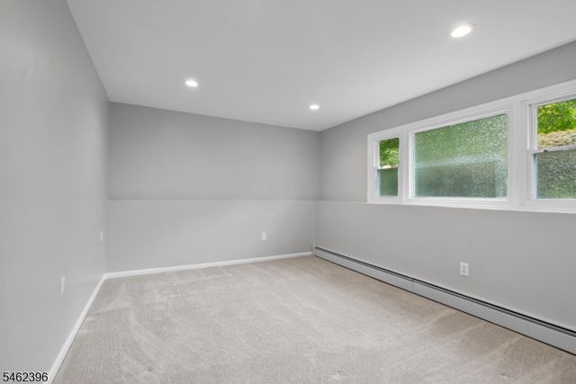 39 William Dr, Rockaway Boro, NJ 07866
