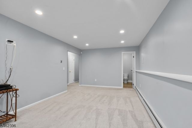 39 William Dr, Rockaway Boro, NJ 07866
