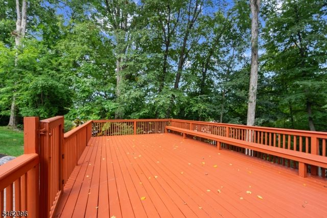 39 William Dr, Rockaway Boro, NJ 07866