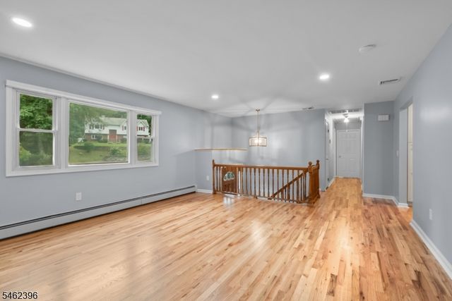 39 William Dr, Rockaway Boro, NJ 07866