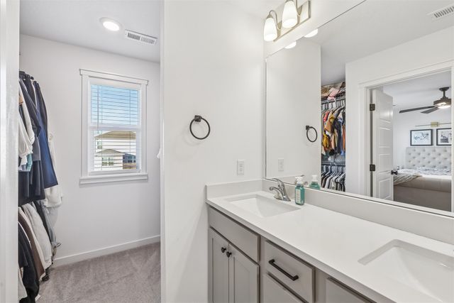 1223 NW Yorktown Drive, Waukee, IA 50263