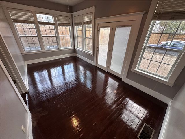 5614 Columbia Avenue, Dallas, TX 75214