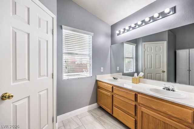 7017 Golden Desert Avenue, Las Vegas, NV 89129