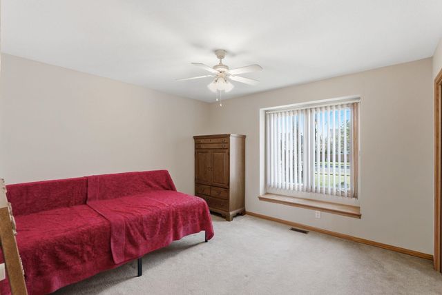 1660 E Kay St, Derby, KS 67037