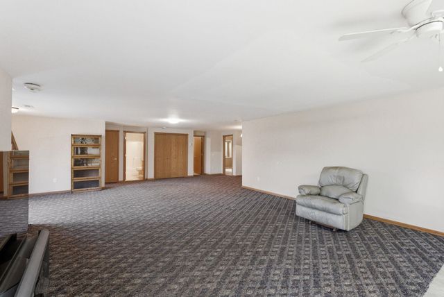 1660 E Kay St, Derby, KS 67037