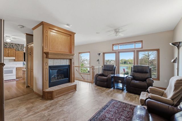 1660 E Kay St, Derby, KS 67037