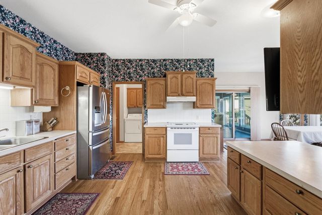 1660 E Kay St, Derby, KS 67037