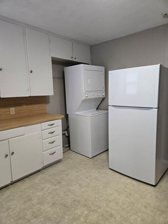 Image 3 of property listing at 1313 S Van Buren Street, San Angelo, TX 76901