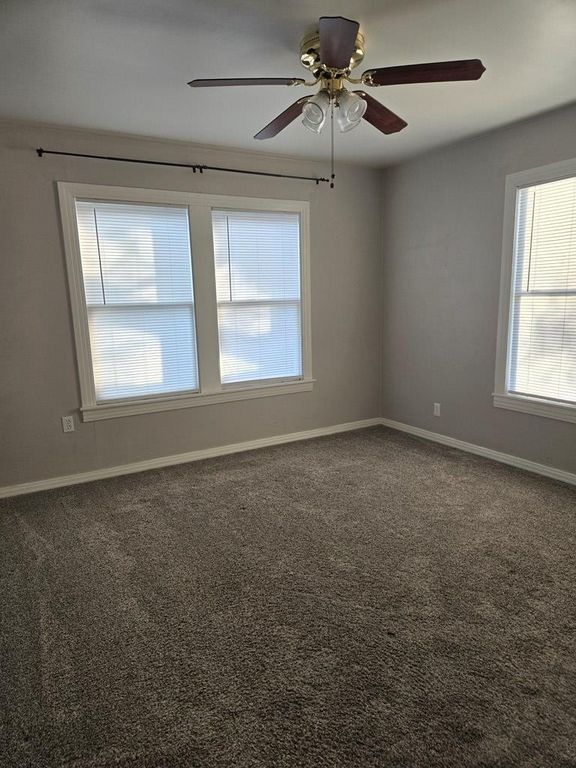 Image 8 of property listing at 1313 S Van Buren Street, San Angelo, TX 76901