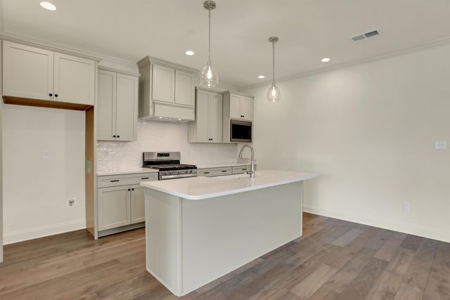 483 ARMEL DR, Collierville, TN 38017