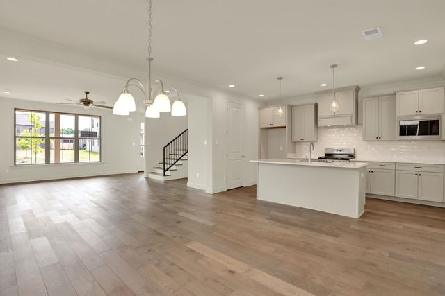 483 ARMEL DR, Collierville, TN 38017